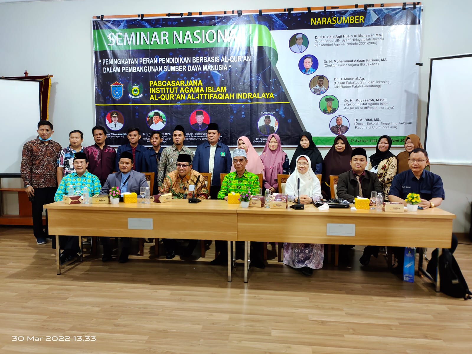 Direktur Pascasarjana IIQ Jakarta Menjadi Narasumber pada Seminar Nasional di Palembang