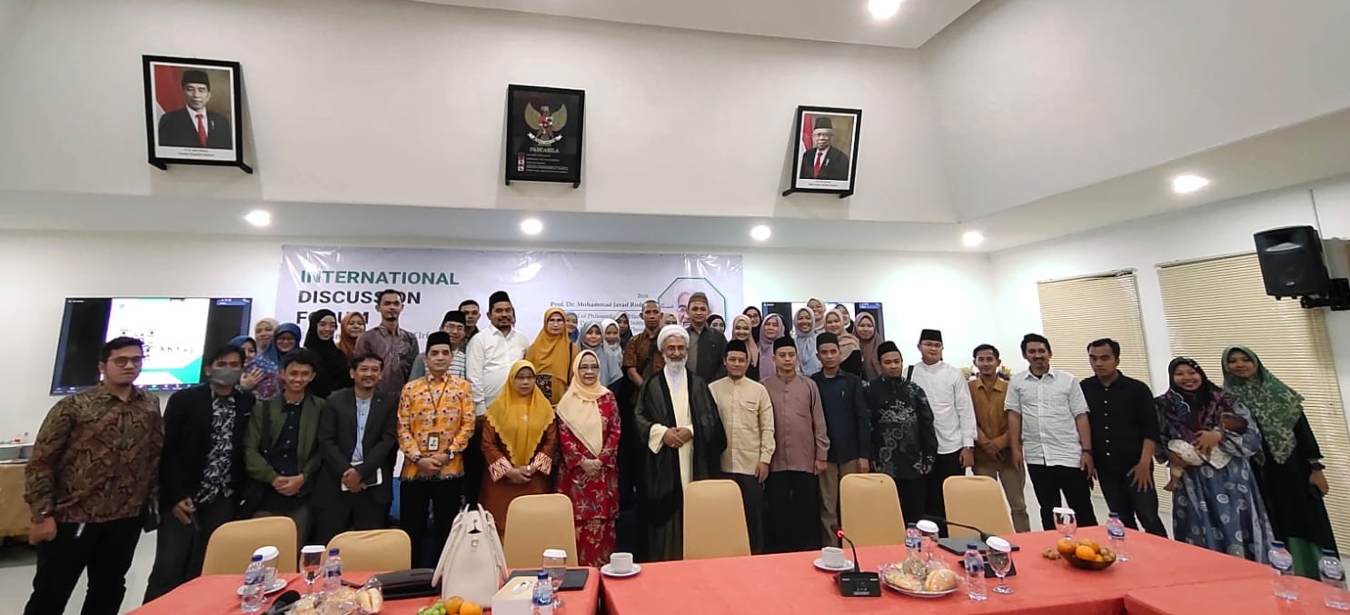 PROGRAM PASCASARJANA IIQ JAKARTA MENGADAKAN DISKUSI INTERNASIONAL BERSAMA GURU BESAR FILSAFAT DARI IRAN “Examining the Discourse of Irfan in the Qur’an”
