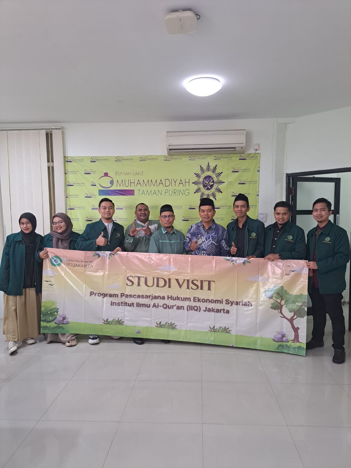 Kunjungan Studi Mahasiswa Prodi Magister HES IIQ Jakarta ke Rumah Sakit Muhammadiyah, Taman Puring, Kebayoran Baru, Jakarta Selatan.