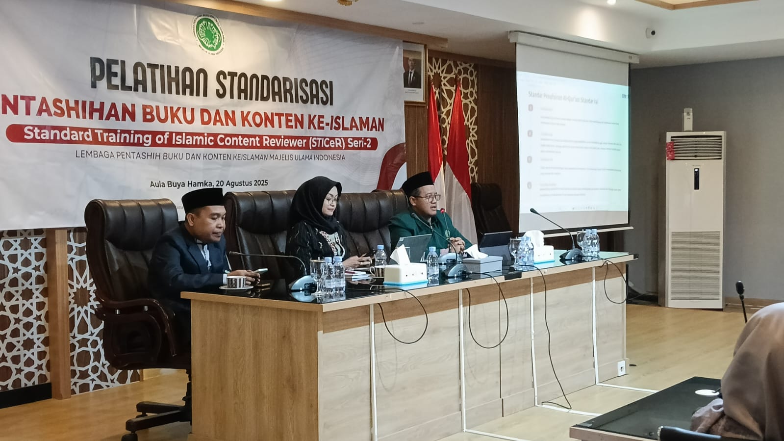 Direktur Pascasarjana IIQ Jakarta Menjadi Narasumber STICeR Seri-2 MUI